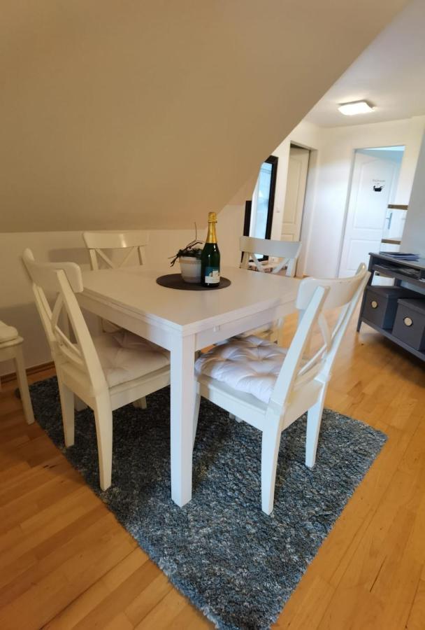 Ferienwohnung Eckberger Weinstrasse 139 กัมลิทซ์ ภายนอก รูปภาพ