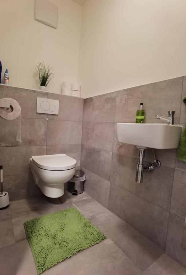 Ferienwohnung Eckberger Weinstrasse 139 กัมลิทซ์ ภายนอก รูปภาพ